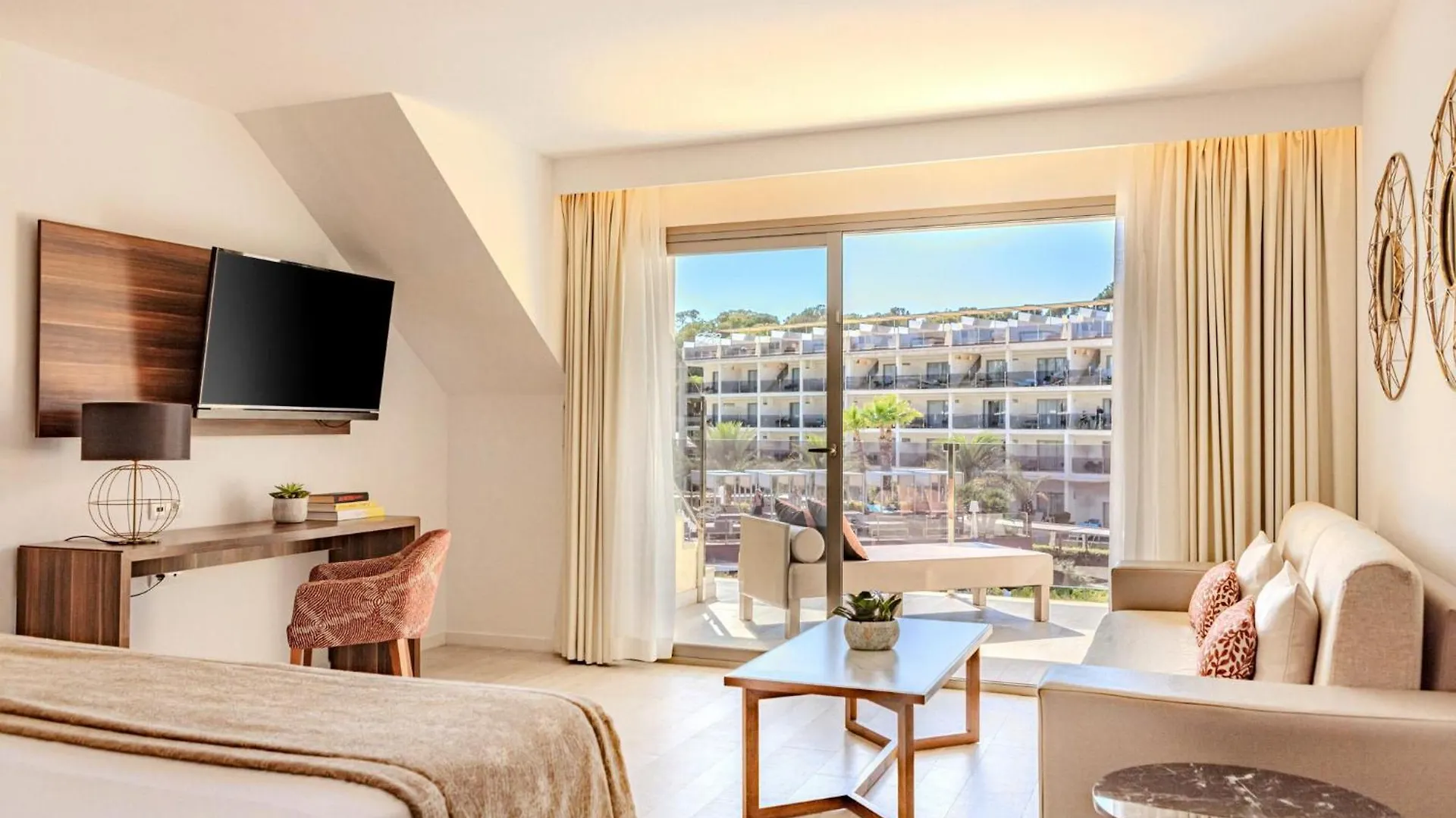 Zafiro Palace Palmanova 5*, Palma Nova (Mallorca) Spain