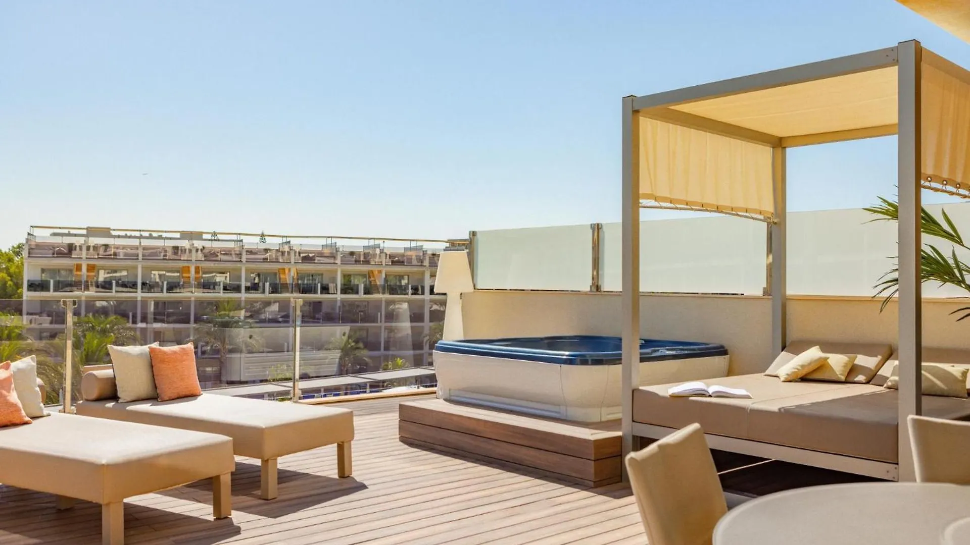 Aparthotel Zafiro Palace Palmanova