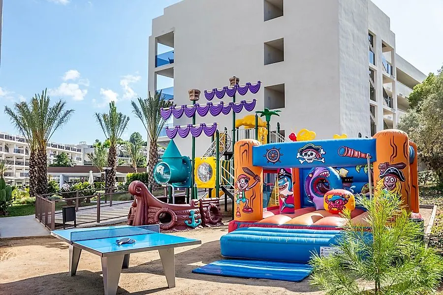Zafiro Palace Palmanova 5*,  Spanje
